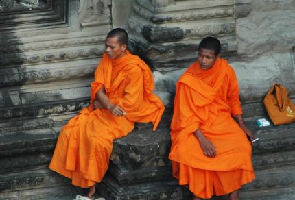 buddhist-monks-1565020